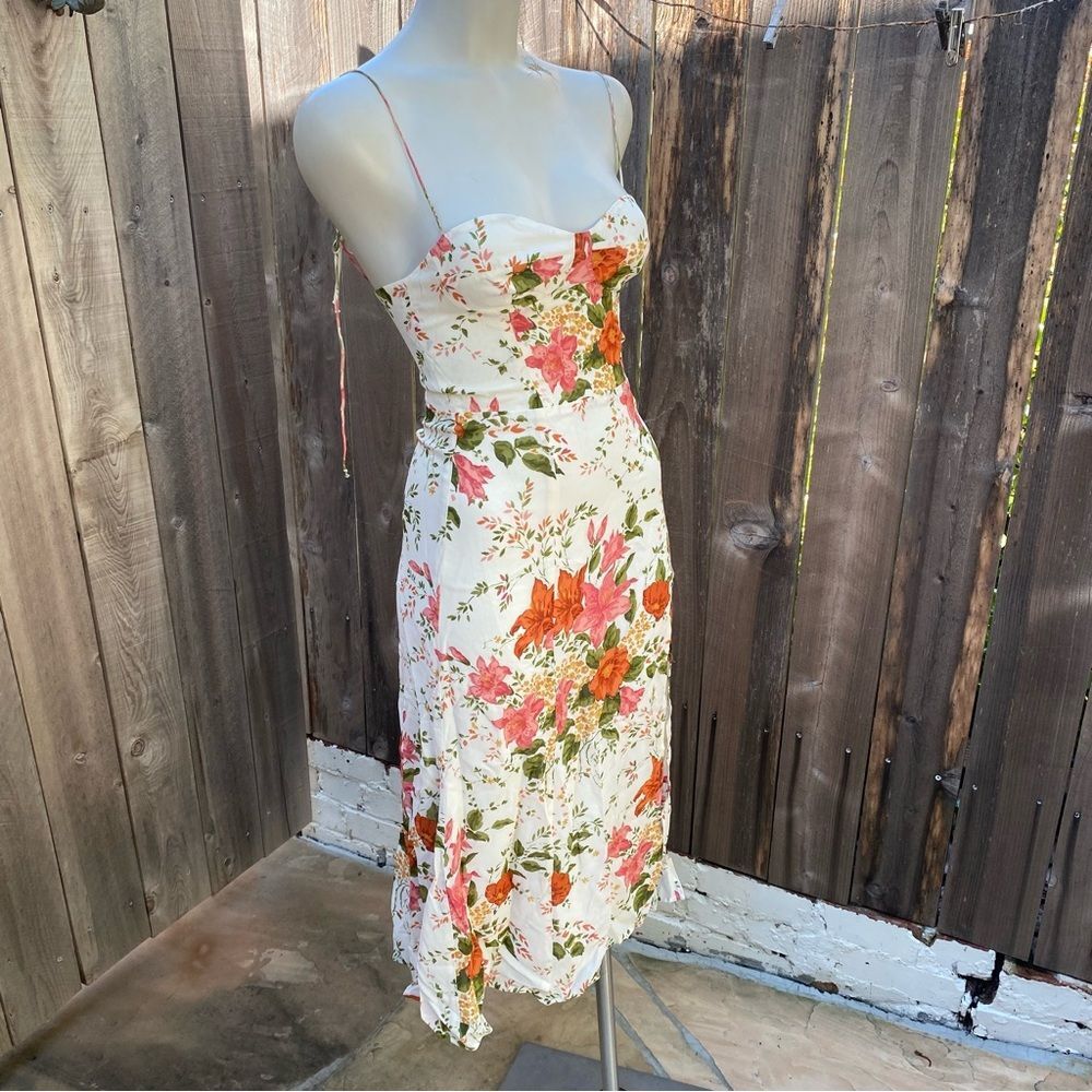 Reformation Floral Reformation The Juliette
Dress in Tropique size 0 - Picture 8 of 15